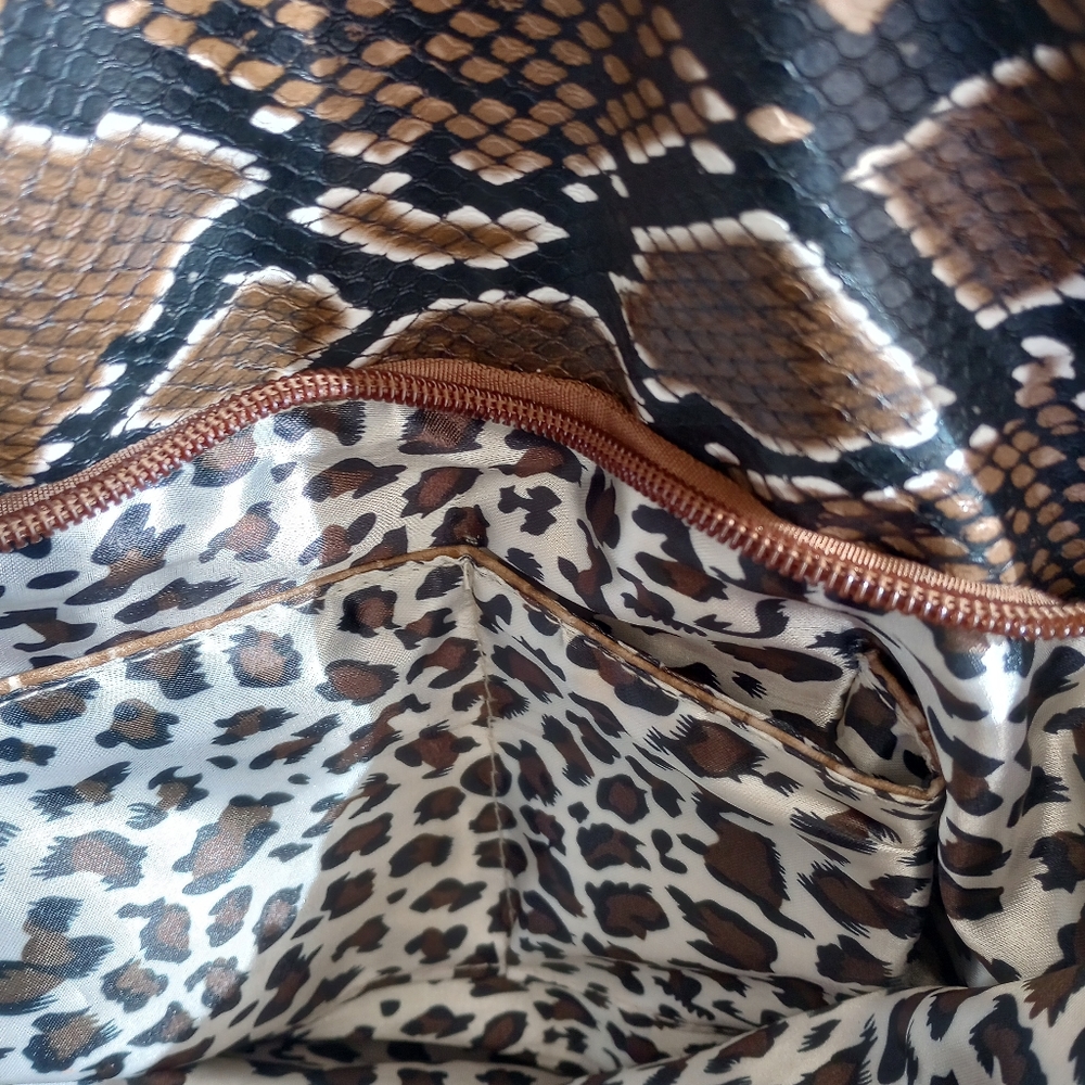 🔖Snakeskin Ruffled Handbag - Picture 15 of 16